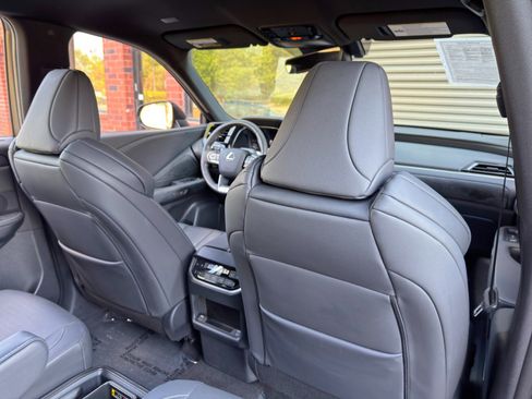 Used 2024 Lexus TX 500h AWD w/ Technology Package image 36