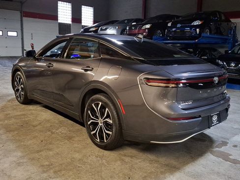 Used 2024 Toyota Crown Limited image 4