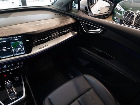 Used 2023 Audi Q4 e-tron Premium Plus AWD/4WD image 11