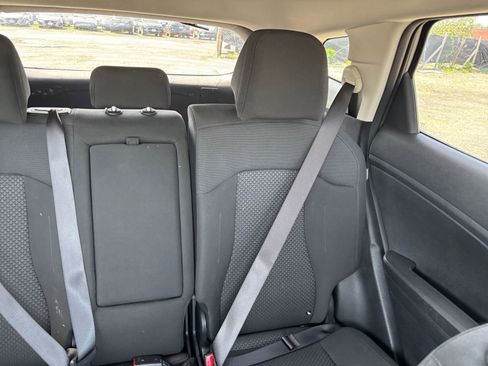 Used 2025 Kia Sportage LX FWD image 33