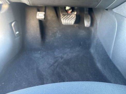 Used 2025 Nissan Sentra SV image 44