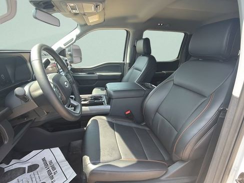 Used 2026 Ford F450 Lariat AWD/4WD image 19