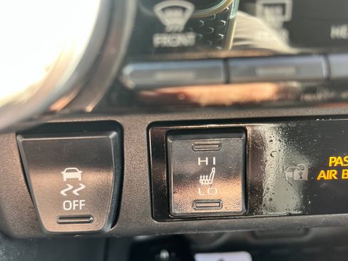 Used 2023 Toyota RAV4 XLE w/ Convenience Package AWD/4WD image 8