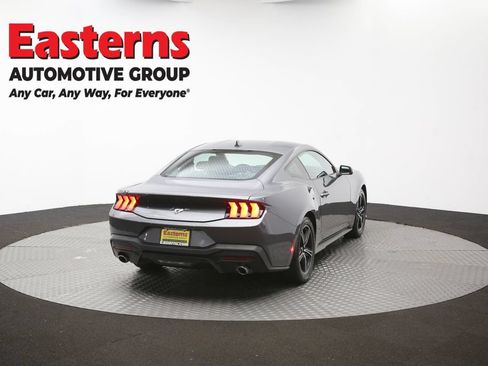 Used 2025 Ford Mustang Coupe RWD image 36