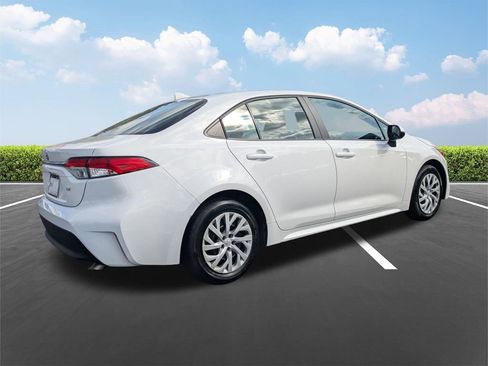 Certified 2024 Toyota Corolla LE image 4