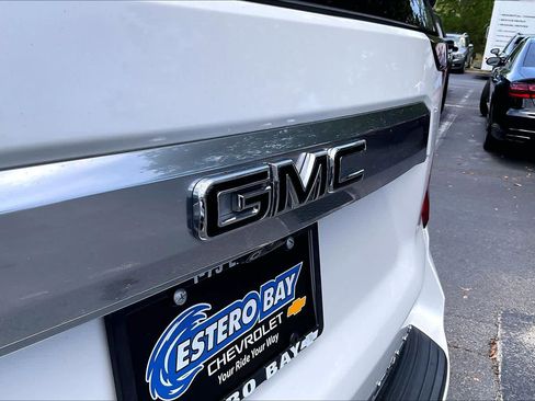 Used 2021 GMC Yukon Denali w/ Denali Premium Package RWD image 9