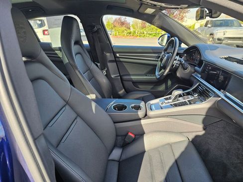 Used 2022 Porsche Panamera 4 Platinum Edition w/ Assistance Package AWD/4WD image 11