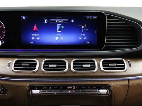 New 2026 Mercedes-Benz GLS 450 4MATIC image 10