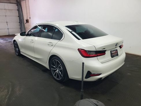 Used 2020 BMW 330i xDrive Sedan w/ Driving Assistance Package AWD/4WD image 5