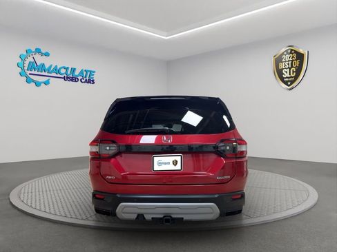 Used 2023 Honda Pilot Touring image 3