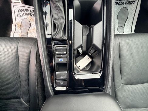 Used 2024 Honda Accord Sport image 31
