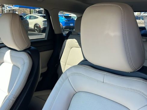 New 2025 Lincoln Corsair FWD w/ Equipment Group 101A image 10