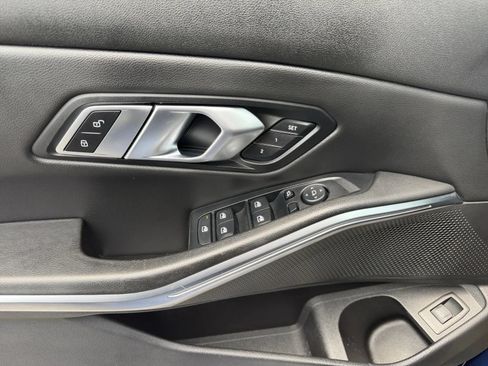 Used 2022 BMW 330i Sedan w/ Driving Assistance Package RWD image 14