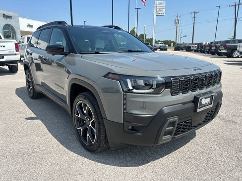 New 2026 Jeep Cherokee Overland w/ Advanced Pro Tech Group AWD/4WD image 8