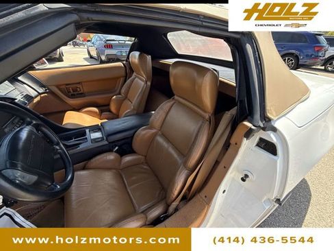Used 1990 Chevrolet Corvette Convertible RWD image 16