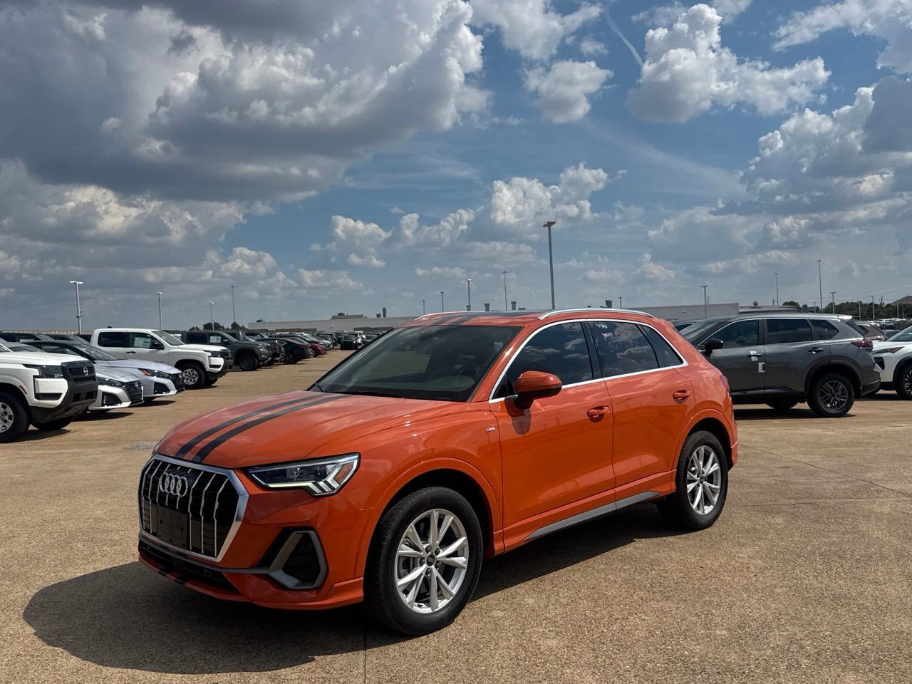 Used 2022 Audi Q3 2.0T Premium Plus w/ Premium Plus Package AWD/4WD image 7
