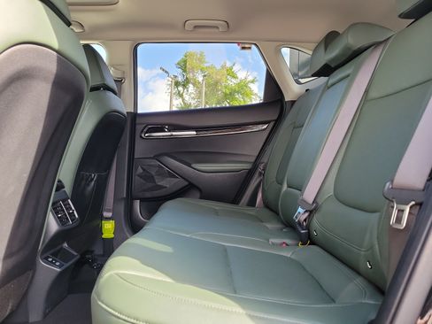 Used 2025 Kia Seltos SX w/ SX Sunroof Package AWD/4WD image 13