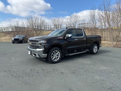 Used 2019 Chevrolet Silverado 1500 LTZ w/ LTZ Plus Package image 3