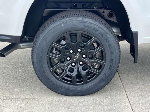 New 2026 Chevrolet Colorado W/T RWD image 7