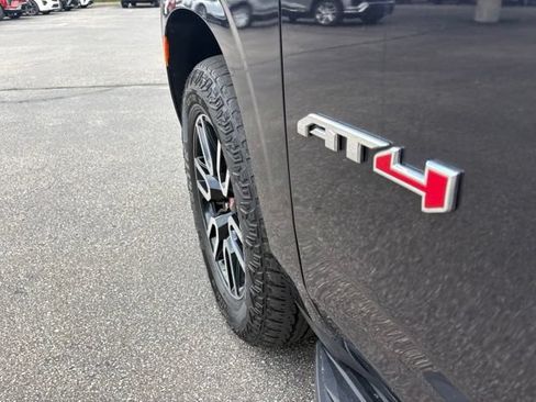 Used 2023 GMC Yukon XL AT4 AWD/4WD image 16