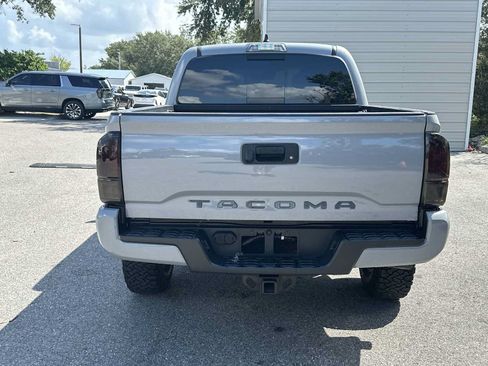 Used 2021 Toyota Tacoma TRD Off-Road RWD image 5