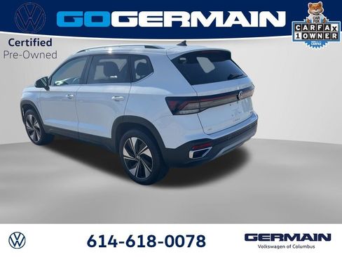 Used 2025 Volkswagen Taos SE AWD/4WD image 4