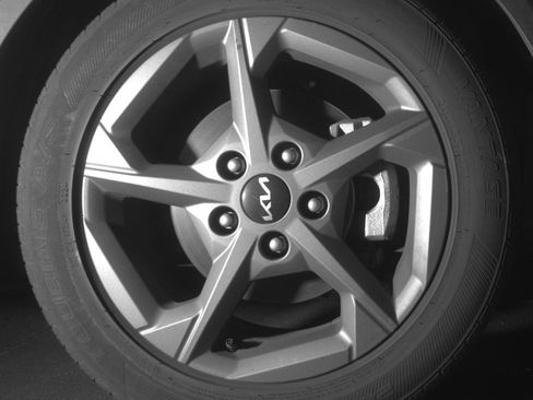 Used 2025 Kia K4 LXS image 13