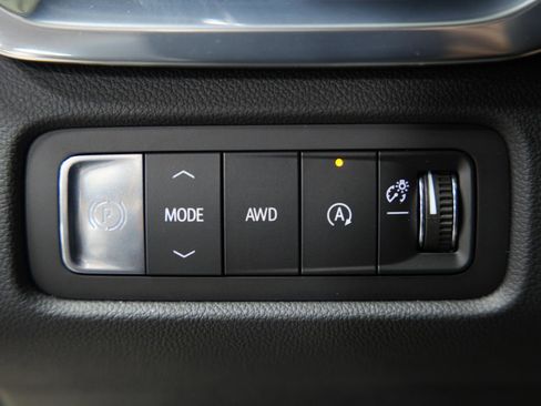 New 2026 GMC Acadia Denali Ultimate AWD/4WD image 32