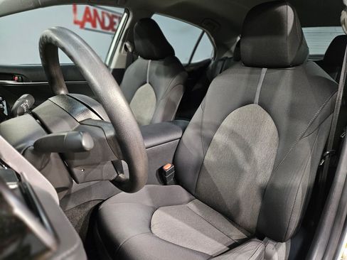 Used 2021 Toyota Camry LE image 24