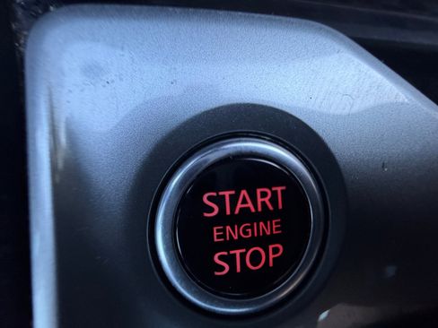 Used 2023 Nissan Altima 2.5 SR w/ SR Premium Package image 30