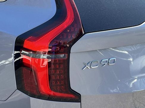 New 2026 Volvo XC90 B6 Plus w/ Protection Package Premier AWD/4WD image 10