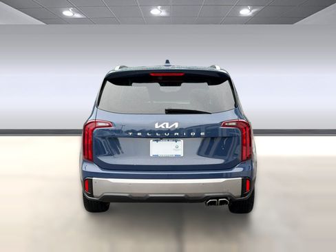 Used 2025 Kia Telluride S FWD image 10