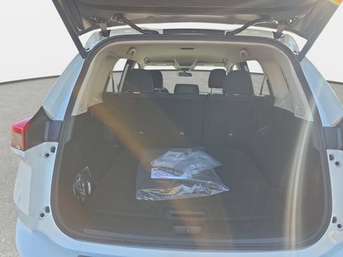 New 2026 Nissan Rogue SV w/ Cold Weather Package FWD image 12