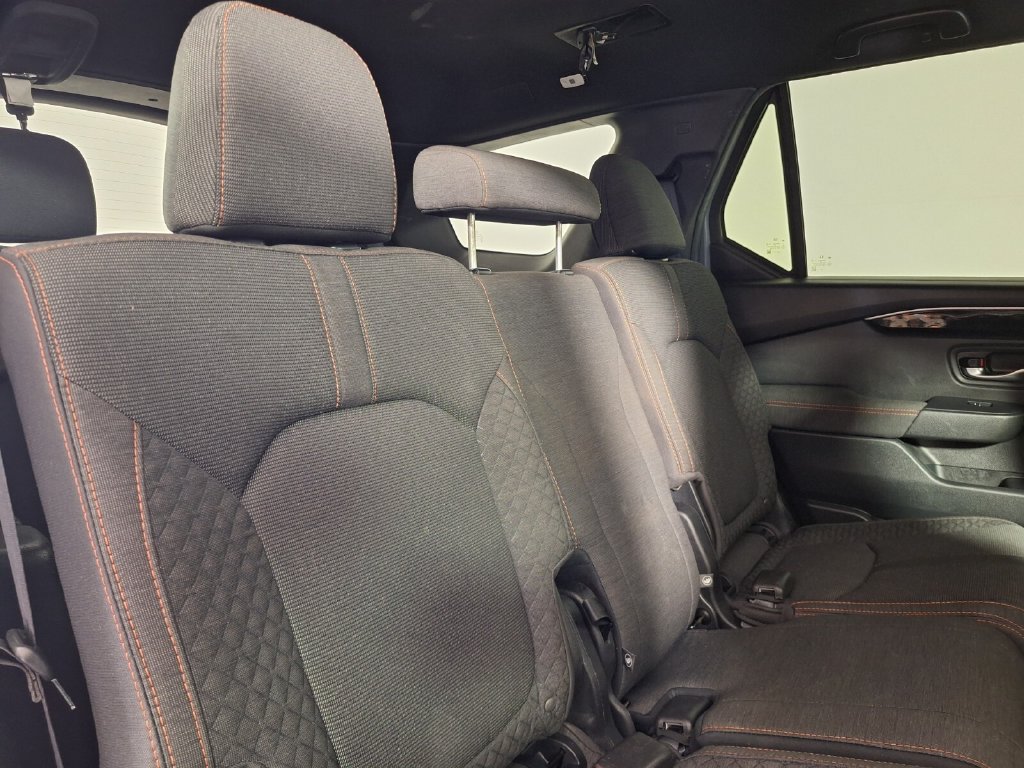 Used 2024 Honda Pilot Sport image 27