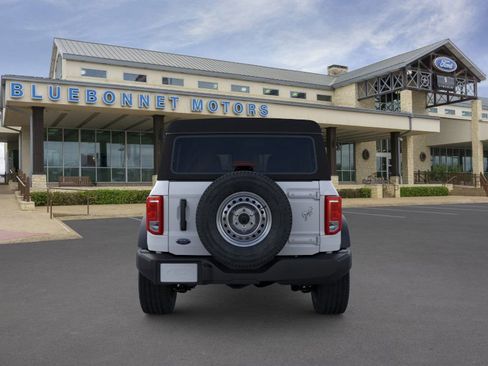 New 2025 Ford Bronco 4-Door image 5
