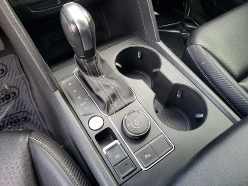 Used 2021 Volkswagen Atlas Cross Sport SE w/ Panoramic Sunroof Package image 28