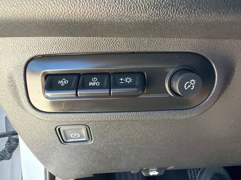 Used 2023 GMC Terrain SLT w/ Tech Package AWD/4WD image 30