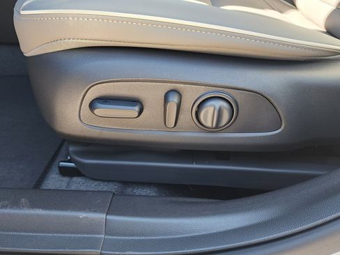 New 2026 Buick Envista Avenir image 17