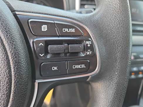 Used 2018 Kia Sportage LX AWD/4WD image 17