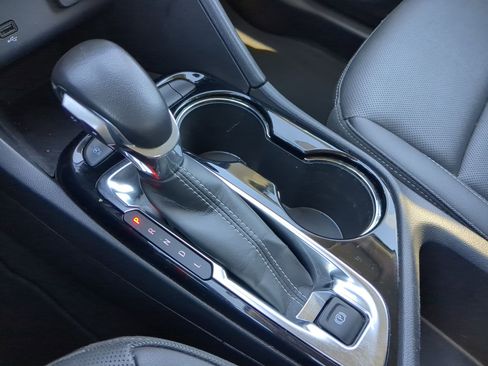 Used 2024 Buick Encore GX Sport Touring image 25