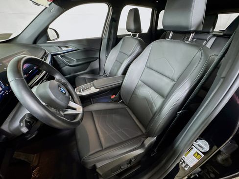 Used 2025 BMW X1 xDrive28i image 15