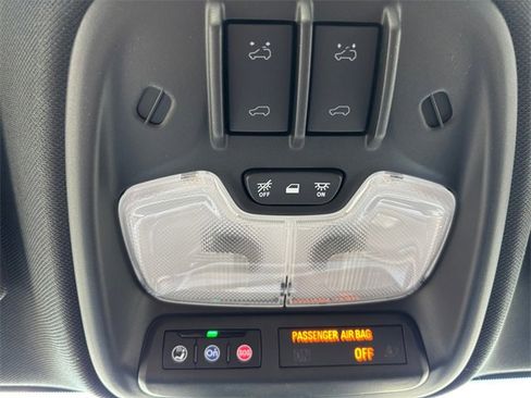 New 2025 Chevrolet Colorado ZR2 w/ Off-Road Front Bumper Package image 25