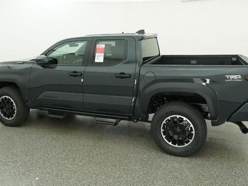 New 2026 Toyota Tacoma TRD Off-Road AWD/4WD image 7