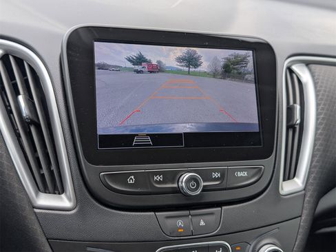 Used 2023 Chevrolet Malibu LT image 19