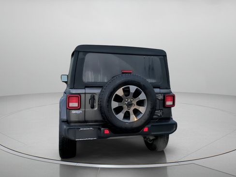Used 2022 Jeep Wrangler Unlimited Sahara AWD/4WD image 23