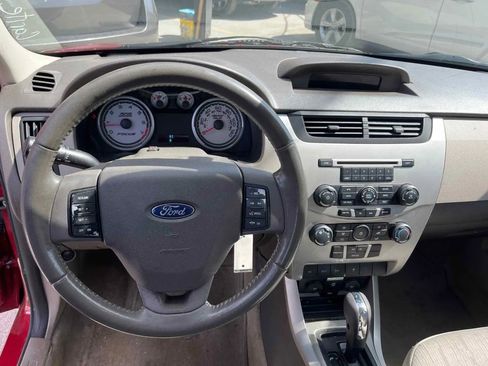 Used 2011 Ford Focus SE w/ 201A Rapid Spec Order Code image 8