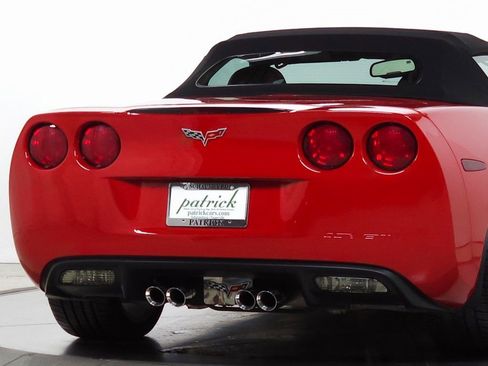 Used 2006 Chevrolet Corvette Convertible w/ Preferred Equipment Group image 10