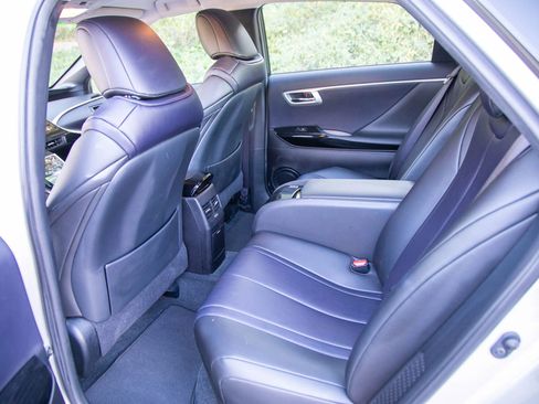 Used 2018 Toyota Mirai image 24