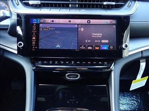 New 2026 Jeep Grand Cherokee Altitude AWD/4WD image 17