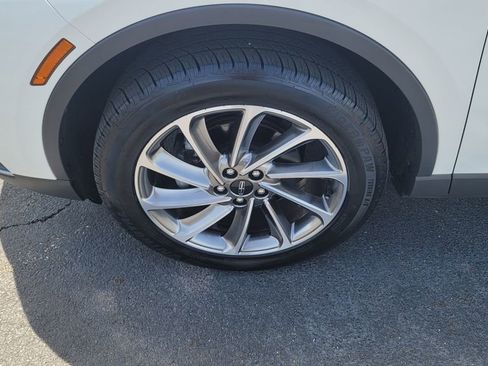 Used 2023 Lincoln Corsair AWD w/ Equipment Group 101A image 6